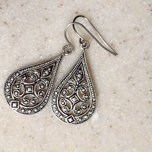 Scroll tear drop earrings